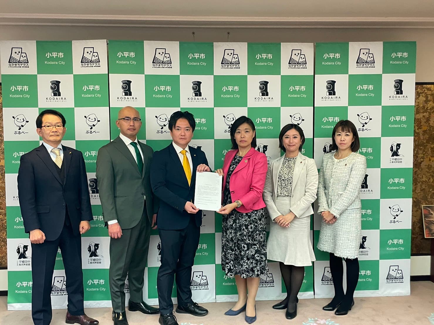 会派要望市長へ提出