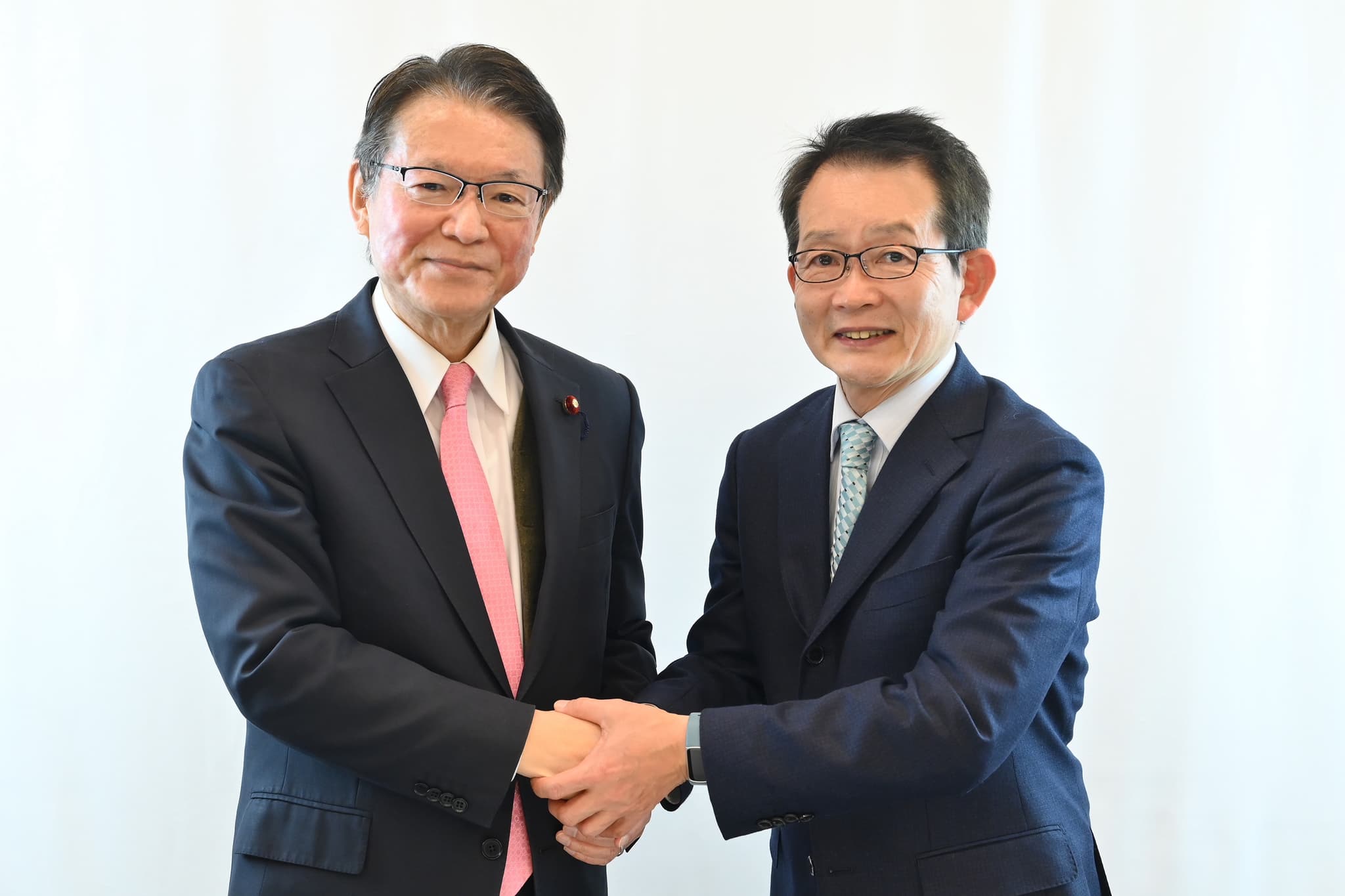 長妻昭衆議院議員から 激励いただきました